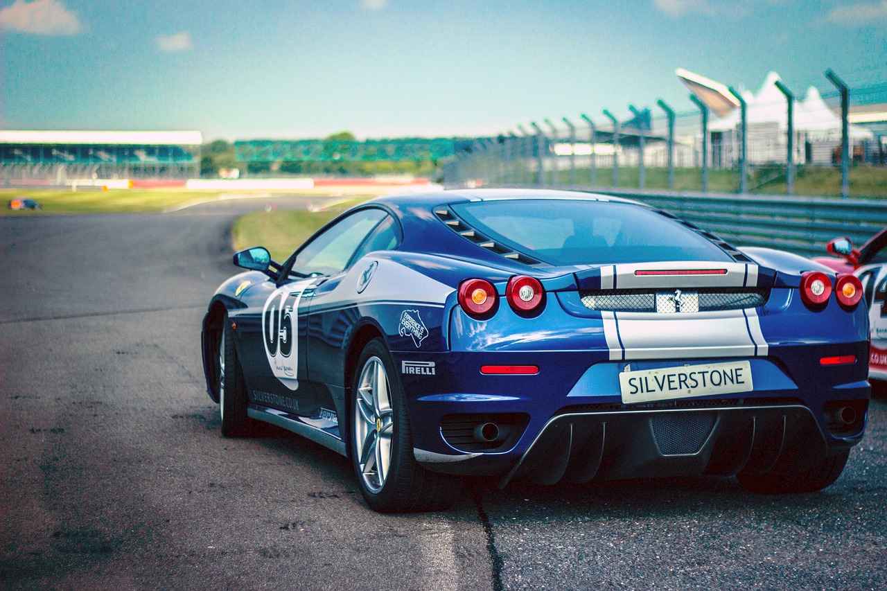 What Are the Best Camera Angles for Car Racing?
