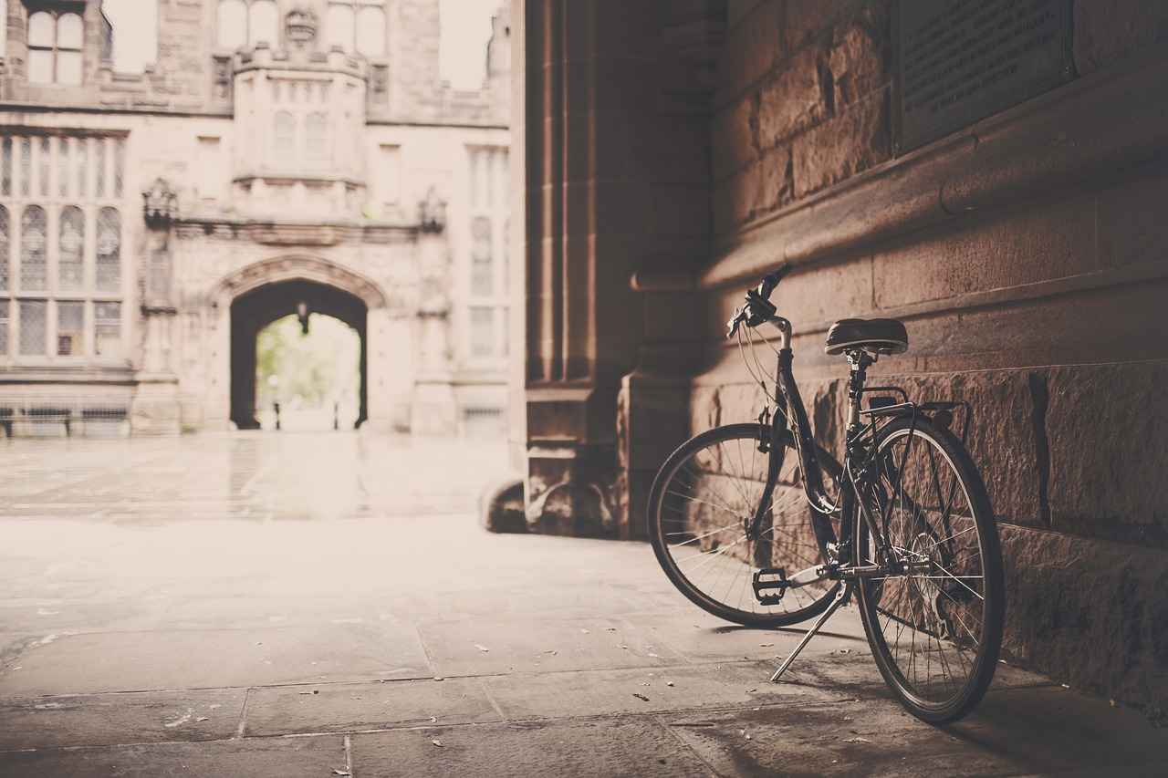How to Mount an Action Camera on Your Bike?
