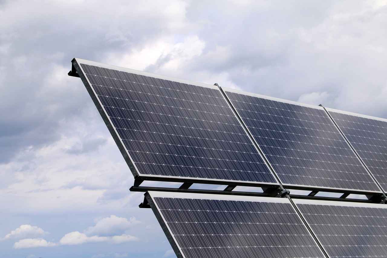 How Can Users Optimize Solar Battery Performance?