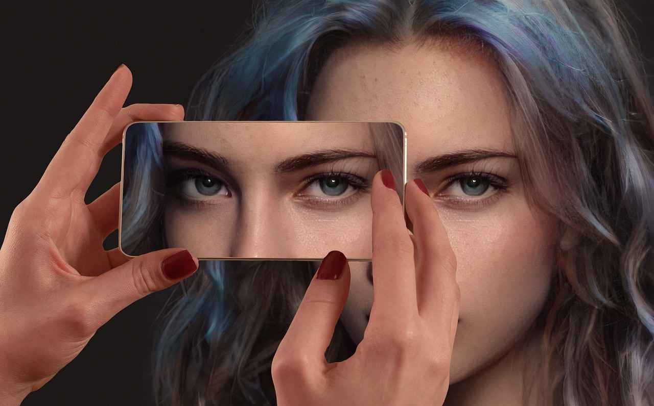 What is Augmented Reality (AR)?
