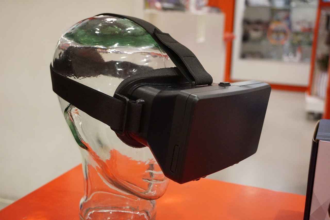 How Does AR Enhance Action Camera Functionality?
