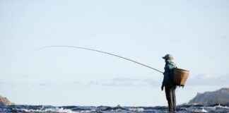 How to Attach an Action Camera to a Fishing Rod for Unique Underwater Footage How to Attach an Action Camera to a Fishing Rod for Unique Underwater Footage