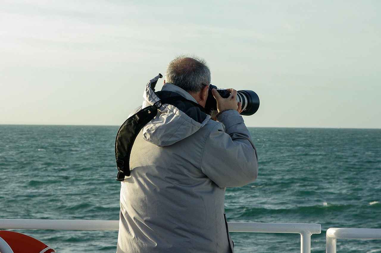 How to Set Up an Action Camera for Low-Light & Night Shooting 7 What Accessories Enhance Low-Light Shooting Capabilities?