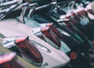 How to Set Up an Action Camera for Motorcycle Vlogging (Best Mounts & Settings) How to Set Up an Action Camera for Motorcycle Vlogging (Best Mounts & Settings)