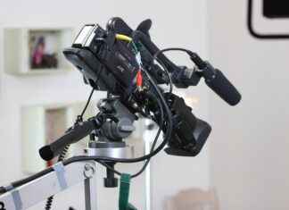 Top 5 Insta360 X3 Mounts for Biking, Surfing & Extreme Sports Top 5 Insta360 X3 Mounts for Biking, Surfing & Extreme Sports