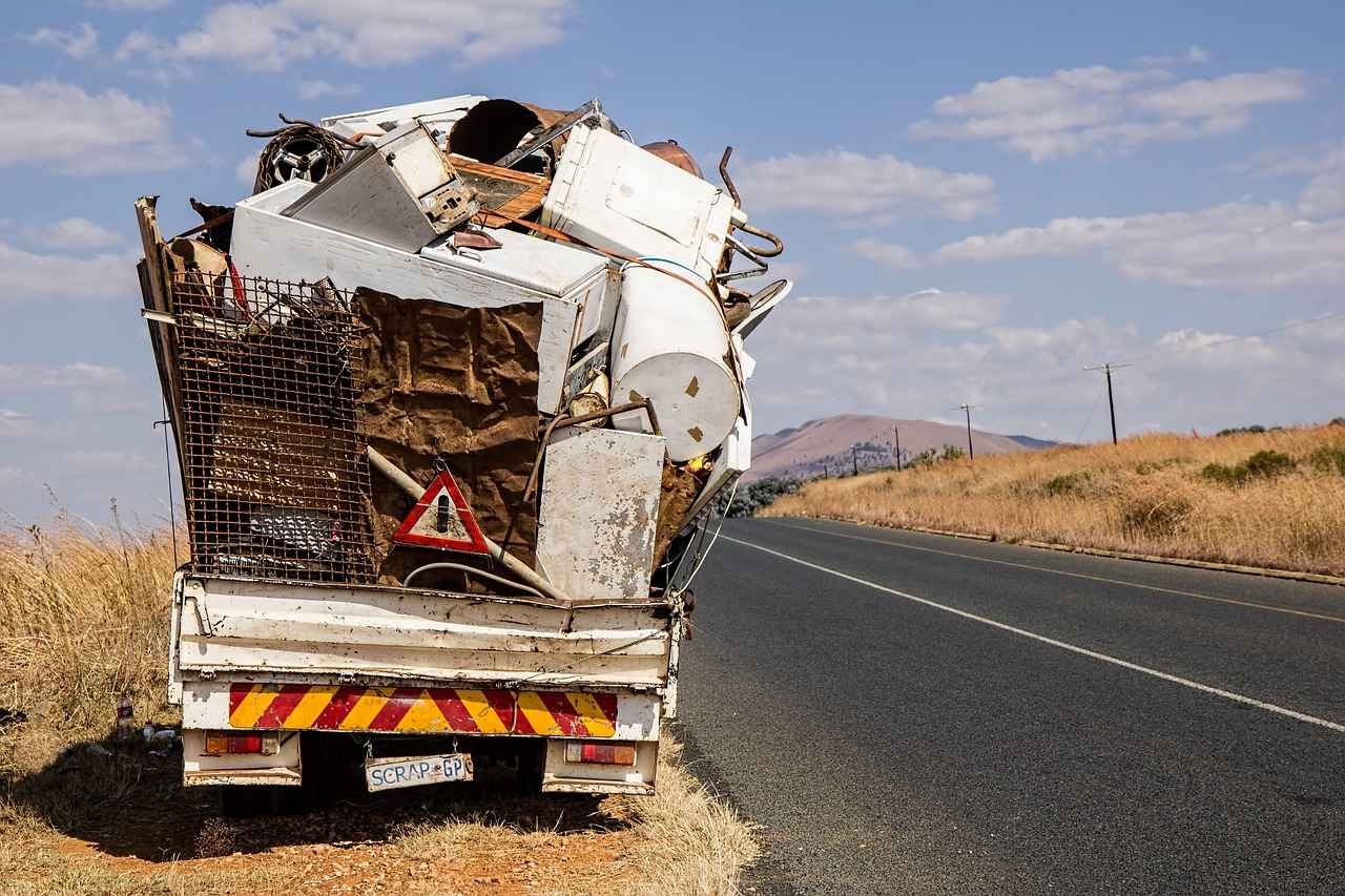 What Are the Benefits of Participating in Recycling Programs?